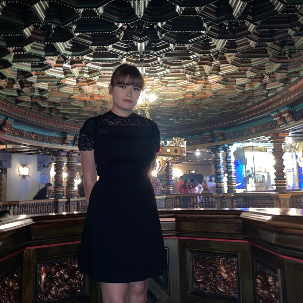 Meet your Posher, Ari & Sofi